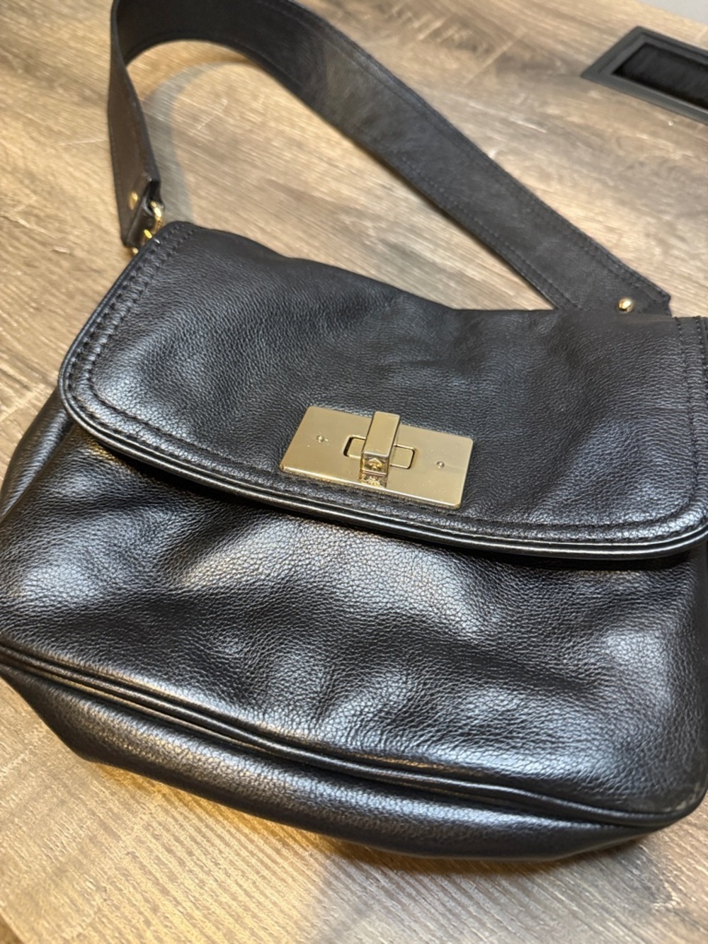 KATE SPADE Classic Black Leather Shoulder Bag with Gold Turn-Lock